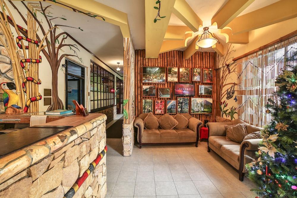 Hotel Adventure 4*