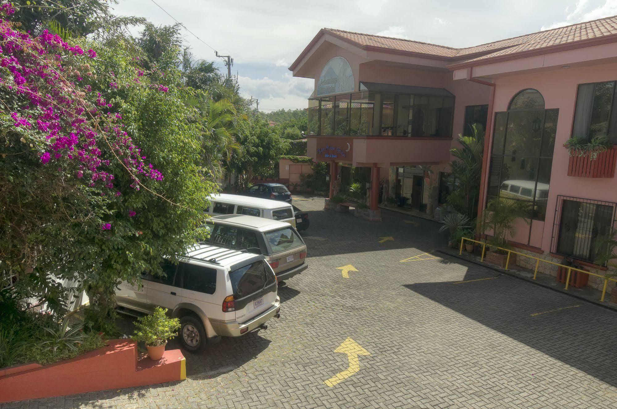 Adventure 4*